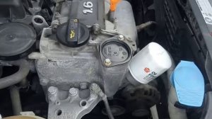 Замена масла и фильтров на VW POLO!!