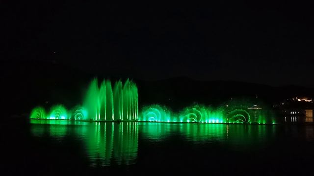 поющие фонтаны смотреть онлайн