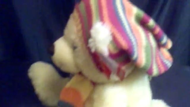 Медведь кремовый в шапке и шарфе 50 см. смотреть онлайн