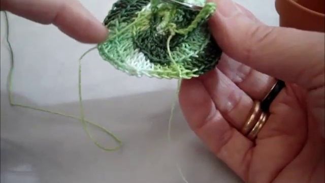 Piantina mignon all'uncinetto - crochet mignon plant смотреть онлайн