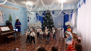 Танец снеговиков в младшей группе