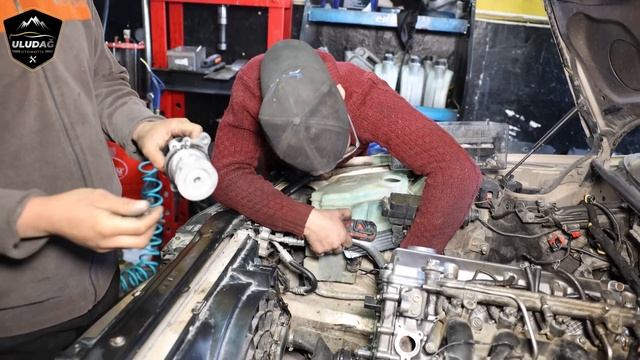 CONTASI YANIK ARABAYI ZORLAYARAK KULLANIRSAK NE OLUR? (BMW 316i 1.6 Motor / Silindir Kapak Yenileme