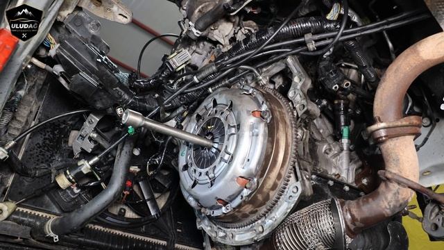 YAĞ BAKIMI 5000 KM GECİKEN ARABANIN ŞANZIMANINI İNDİRDİK! (Ford Tourneo Courier 1.6 TDCİ Motor)