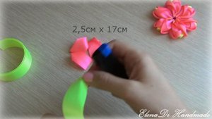 Яркие цветы канзаши из атласных лент\Резиночки для волос