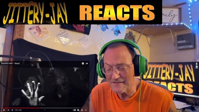 FIRST REACTION | BRANDON HART - WAVE | VERY DEEP! смотреть онлайн