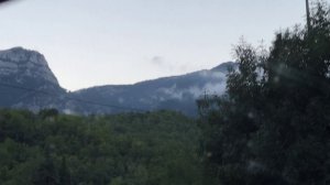 1438 КРЫМ\КУПИЛИ ДАНЕ ГАМБУРГЕРЫ\ОБРАТНО в ЯЛТУ\ГОРЫ выше ОБЛАКОВ\КРАСОТА ПРИРОДЫ\ТАК не ДОЛЖНО БЫТЬ