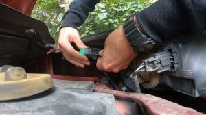 How to Change Headlight bulbs in Ford Escape 2013-2019