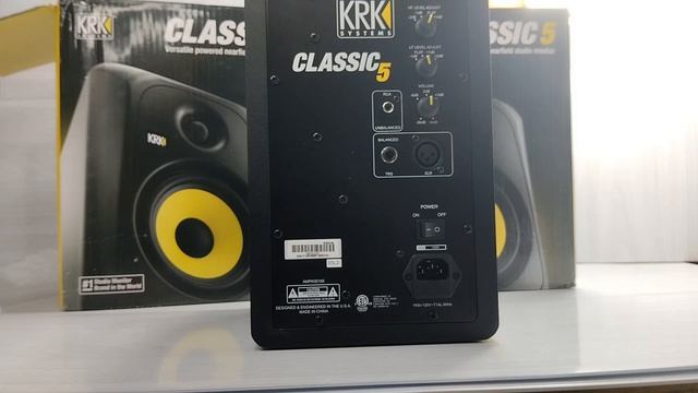 Monitor de ESTUDIO KRK CLASSIC 5 | unboxing en español смотреть онлайн