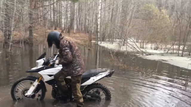 САНЯ ПСИХАНУЛ РЕЙСЕР 300 смотреть онлайн