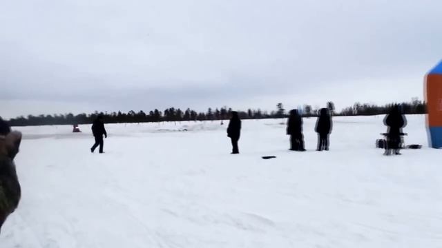 Падение снегохода Ski doo Summit на марафоне "Тутан Лор" г. Муравленко,ЯНАО 26 марта 2016 г. смотреть онлайн