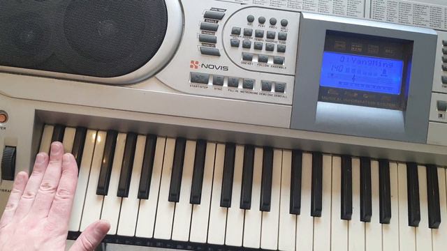 синтезатор