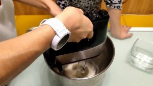 Приготовили блины и меренгу быстро и легко! Обзор ручного миксера Kitfort KT-3072