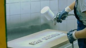 Покраска фанеры с краскопульта