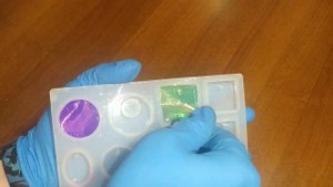 Кулоны Лунасофт из эпоксидной смолы