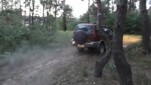 NISSAN Terrano 2.7 TDI по бездорожью.