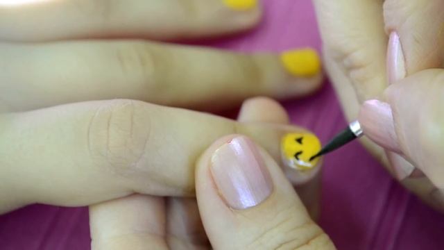 Маникюр для детей Маникюр на лето Подружка Ариша делает свой первый маникюр смотреть онлайн