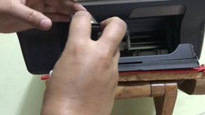 How to replace or change Hp Deskjet 1050 cartige  , easy way to instal cartige