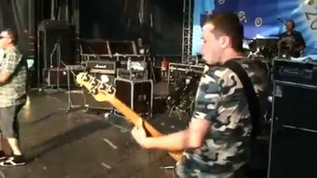 Коля ROTOFF - В модной группе! смотреть онлайн