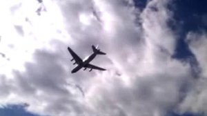 Самолёт упал в озеро