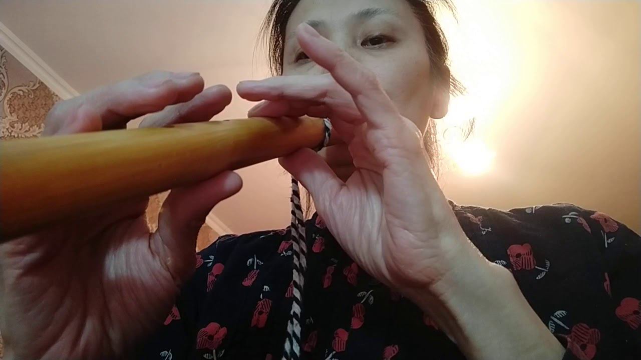 #Влесуродиласьелочка на свирели