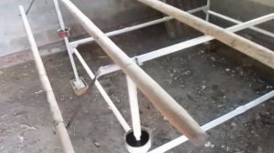 Насесты для кур конструкции Останина, от клеща.Perches for chickens designed by Ostanin, from ticks