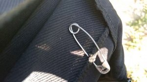 Как сделать оберег своими руками от сглаза и порчи из булавки