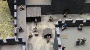 Солдатики 1:72 Средневековый замок и фигурки.