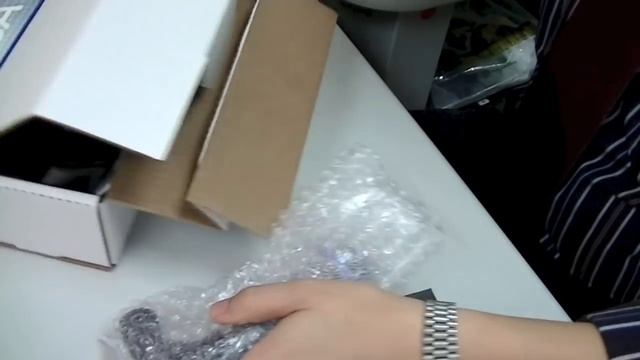 Shure BETA 58A Vocal Microphone Unboxing смотреть онлайн