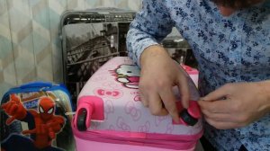 Как снять защитную пленку с чемодана из поликарбоната