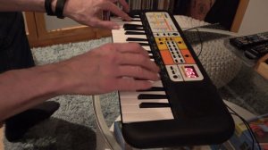 Yamaha PSS-F30 demo song It's PSS-F30 17.12.2023