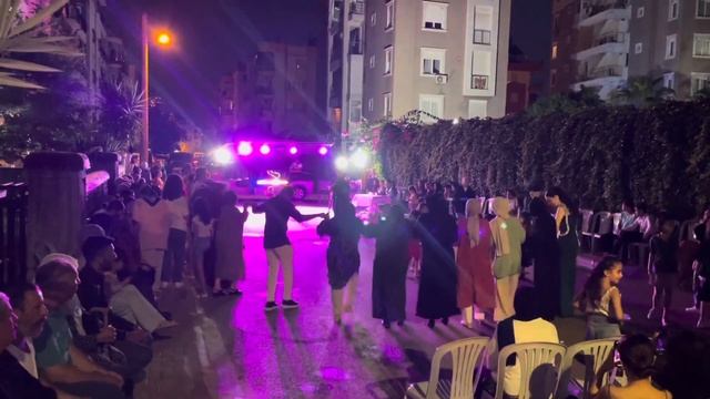 Пошли с ЖОСИКОМ ГУЛЯТЬ - попали на СВАДЬБУ?♀️ТУРЦИЯ АНТАЛИЯ смотреть онлайн