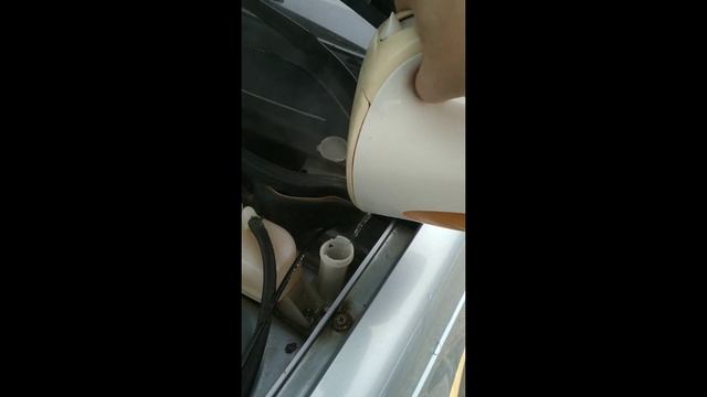 Как разморозить бачок омывателя стекла на Дэо Нексии . смотреть онлайн