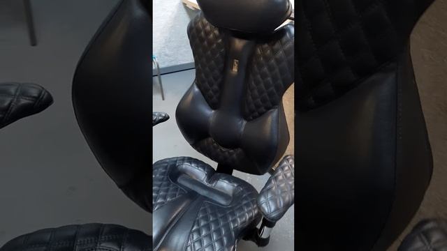 Перетяжка кресла kulik system Royal