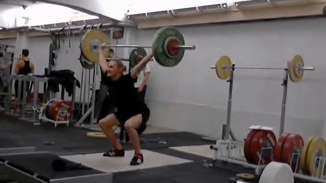 Teun Bruijnen Training 85 kg Snatch including bar trajectory/time/speed смотреть онлайн