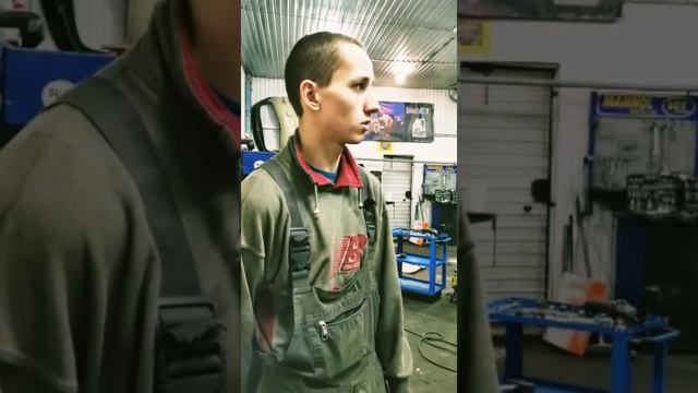 Замена топливного фильтра Toyota Spacio смотреть онлайн