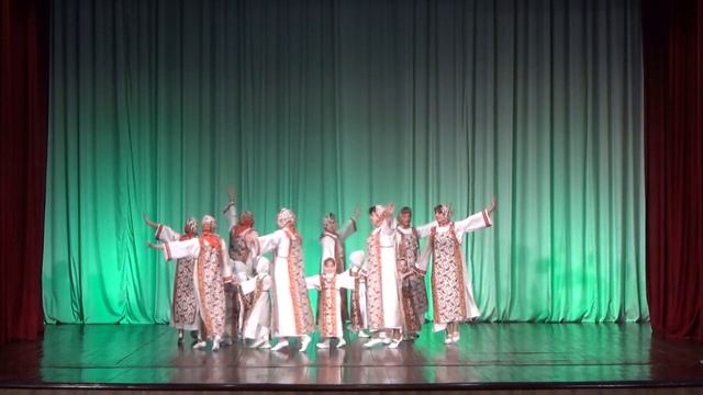 танец В горнице моей светло смотреть онлайн