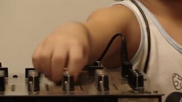 Groovox - Marmitex (Anthony Garcia, Andre Dazzo & Murilo Rossetti)