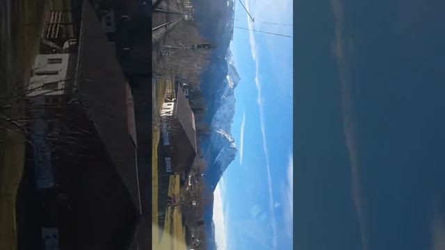 vom Zug aus ... Fahrt München Seefeld vor Bahnhof Garmisch Hintergrund Zugspitze