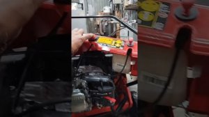 Снегоуборщик WOLF GARTEN, глохнет! бензин в масле!