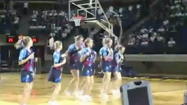 Девочки-черлидеры