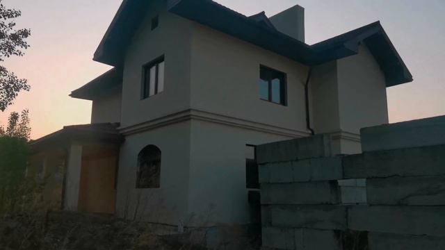 дом в посёлке Барвиха. возле Ермолаево