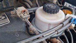 Додж караван. Циркуляция жидкости в бачке ГУР.