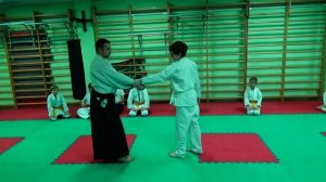 Айкидо для детей. Шаг за шагом.