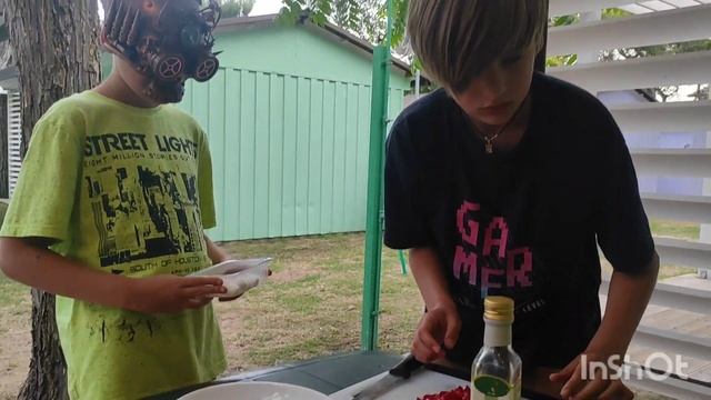 Салат капрезе смотреть онлайн