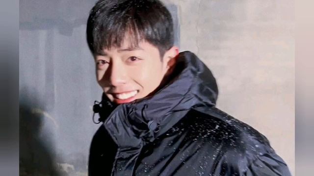 Người hâm mộ yêu cầu bắt kẻ phản bội trong đoàn phim mới của Xiao Zhan смотреть онлайн