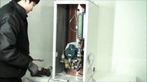 Ремонт дизельного котла Kiturami TURBO замена топливного шланга