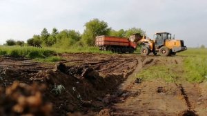 Работа на фронтальном погрузчике XCMG LW300F