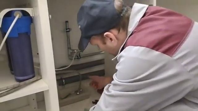 Как отключить кран на кухне от мойки своими руками - снято на видео смотреть онлайн