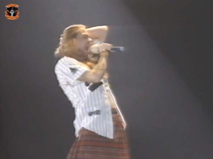 Guns N' Roses - Welcome To The Jungle [2CAM Pro/Aud Mix] - 1991-08-17 - Globe Arena, Stockholm смотреть онлайн