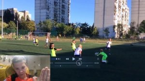 Юный вратарь делится опытом. Выходы при прострелах (Young goalkeeper to share experiences)